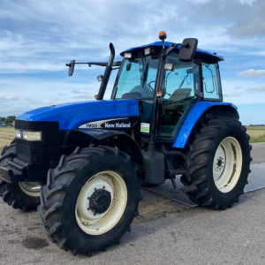 New Holland TM 120 | 01777
